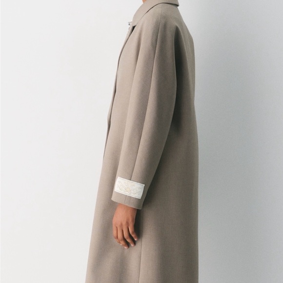 Aritzia - The Slouch Coat (Re)essential in Heather Nomad Taupe (2XS) - Picture 2 of 6